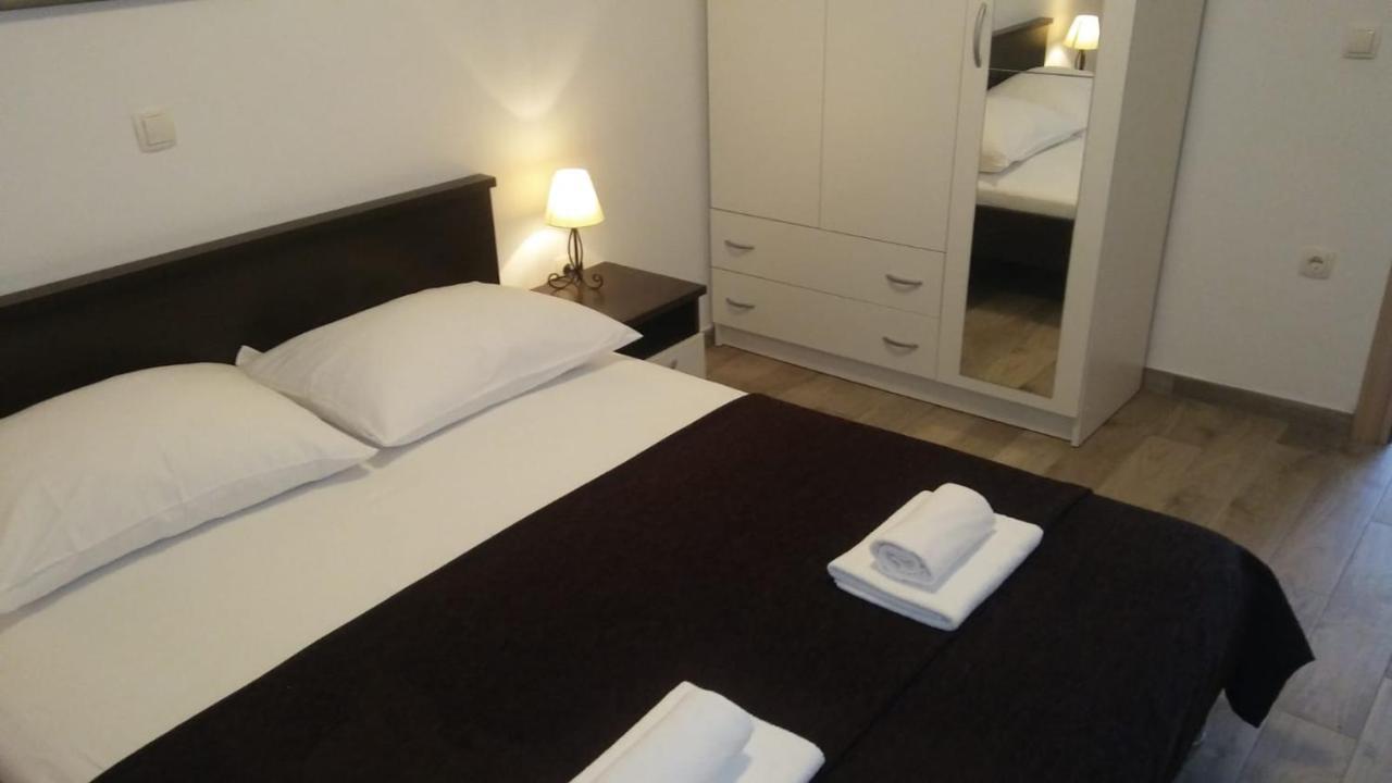 Apartment Valerija Kaštela Buitenkant foto