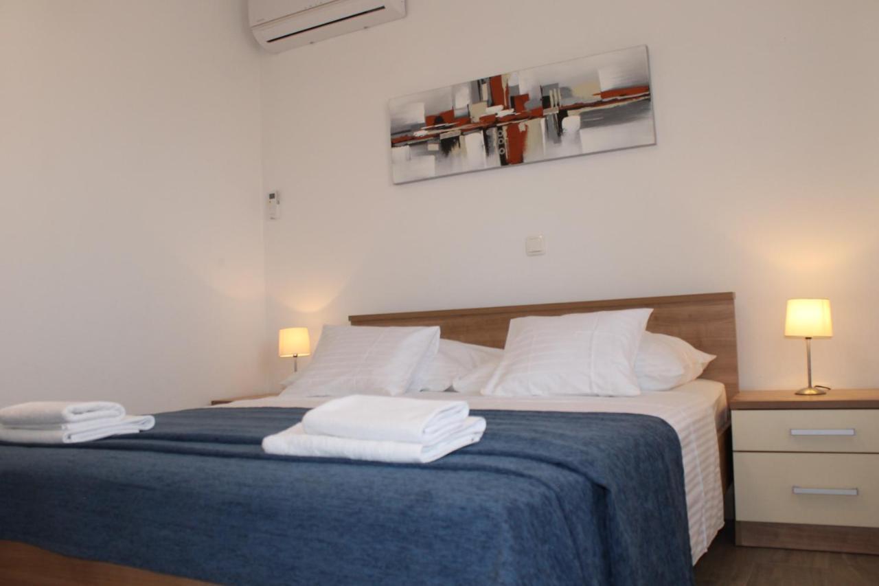 Apartment Valerija Kaštela Buitenkant foto